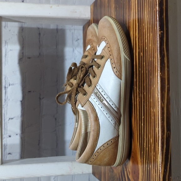 Ecco Spike Less Women Golf Shoe Wingtip Sz. 10. - Picture 2 of 7